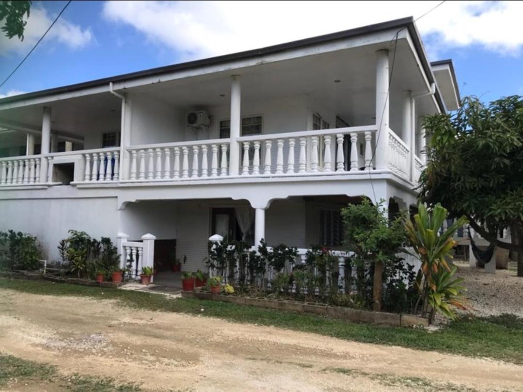 The Lighthouse Studio Appartments Nukualofa Exterior foto